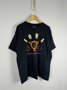 Vintage 90s Iowa Graphic Short Sleeve Tee